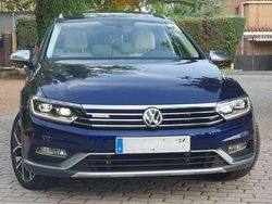 Azul Usado 2019 VW Passat Alltrack Familiar | 32.990 € (Un poco caro)