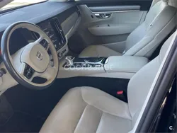 Negro Usado 2019 Volvo S90 Momentum Berlina | 28.500 €