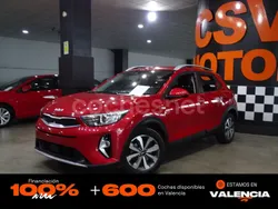 Rojo Usado 2022 Kia Stonic SUV | 14.250 € (Precio justo)