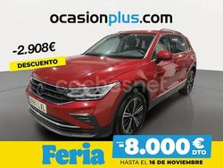 Rojo Usado 2022 VW Tiguan Life SUV | 31.990 € (Un poco caro)