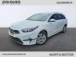 Blanco Usado 2024 Kia Ceed Familiar | 22.700 € (Un poco caro)