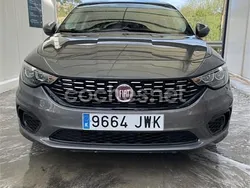 Gris / plata Usado 2017 Fiat Tipo Easy Berlina | 8200 € (Precio justo)