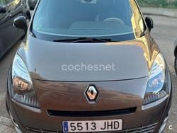 Gris / plata Usado 2015 Renault Grand Scénic III Bose Edition Monovolumen | 7000 € (Precio justo)