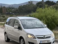 Gris / plata Usado 2013 Opel Zafira Family Monovolumen | 6900 € (Precio justo)