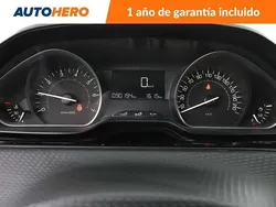 Gris Usado 2018 Peugeot 208 Style Utilitario | 7599 € (Buen precio)