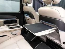 Negro Usado 2024 Mercedes V300 Avantgarde Monovolumen | 107.900 €