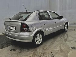 Gris / plata Usado 2004 Opel Astra Edition Berlina | 2000 € (Super precio)