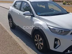 Blanco Usado 2024 Kia Stonic SUV | 18.500 € (Precio justo)