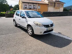 Blanco Usado 2009 Dacia Sandero Ambiance Utilitario | 2900 € (Un poco caro)