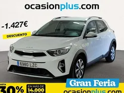 Blanco Usado 2022 Kia Stonic SUV | 14.273 € (Buen precio)