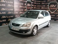 Gris / plata Usado 2005 Kia Rio Berlina | 4999 € (Un poco caro)