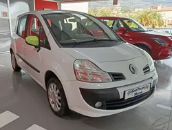 Blanco Usado 2010 Renault Modus Dynamique Monovolumen | 5300 €
