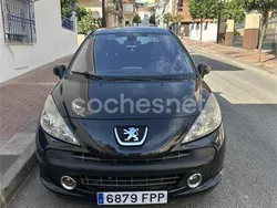 Negro Usado 2007 Peugeot 207 Berlina | 2399 € (Precio justo)