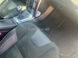 Gris / plata Usado 2015 Volvo V40 R-Design Momentum Familiar | 15.000 €