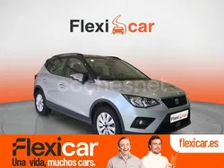 Gris / plata Usado 2021 Seat Arona Ecomotive SUV | 14.990 € (Precio justo)