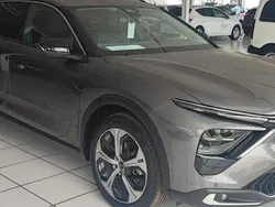 Evl gris platinium Usado 2023 Citroën C5 X Feel Berlina | 21.900 € (Precio justo)