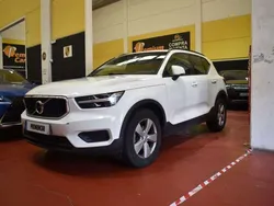 Blanco Usado 2019 Volvo XC40 Momentum SUV | 20.990 € (Precio justo)