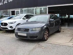 Gris Usado 2004 Audi A3 Ambition Utilitario | 1850 €