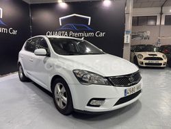 Blanco Usado 2012 Kia Ceed Plus Utilitario | 5999 € (Precio justo)