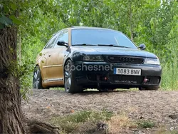Amarillo Usado 2001 Audi A3 Attraction Berlina | 4000 € (Precio justo)