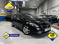 Negro Usado 2018 Volvo V40 Kinetic Familiar | 14.900 € (Precio justo)