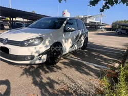 Blanco Usado 2010 VW Golf VI Advance Berlina | 5490 € (Super precio)