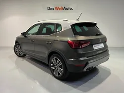 Gris Usado 2024 Seat Arona Xperience SUV | 20.500 € (Un poco caro)