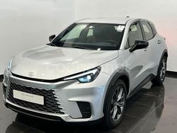 Gris / plata Usado 2024 Lexus LBX SUV | 34.900 € (Precio justo)