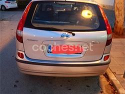 Gris / plata Usado 2004 Nissan Almera Tino Visia Monovolumen | 3000 €