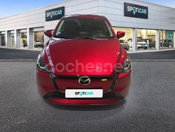 Rojo Usado 2023 Mazda 2 Exclusive-Line Berlina | 17.800 € (Precio justo)