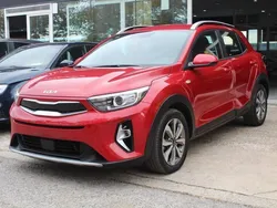 Rojo Usado 2022 Kia Stonic SUV | 13.850 € (Precio justo)