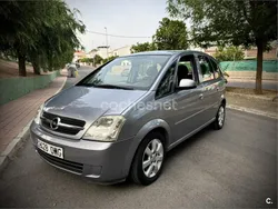 Gris / plata Usado 2006 Opel Meriva Enjoy Monovolumen | 2500 € (Precio justo)