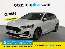 Gris Usado 2024 Ford Focus ST-Line Berlina | 23.740 € (Precio justo)