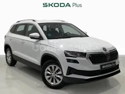 Blanco Usado 2023 Skoda Karoq Ambition SUV | 26.900 € (Precio justo)