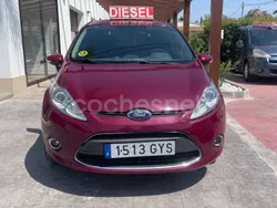 Granate Usado 2010 Ford Fiesta Titanium Utilitario | 5600 € (Precio justo)