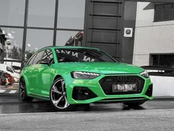 Verde Usado 2023 Audi RS4 Competition Familiar | 101.900 € (Caro)