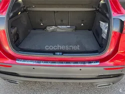 Rojo Usado 2023 Mercedes GLA200 SUV | 42.000 € (Precio justo)