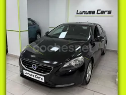 Negro Usado 2015 Volvo V40 Momentum Familiar | 11.490 € (Precio justo)