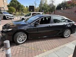 Negro Usado 2020 Toyota Camry Advance Berlina | 18.000 € (Precio justo)