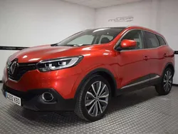 Rojo Usado 2017 Renault Kadjar Zen SUV | 14.500 € (Precio justo)