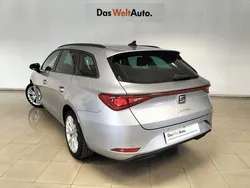 Gris plata Usado 2024 Seat Leon ST Style Familiar | 24.900 € (Precio justo)