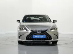 Plateado Usado 2021 Lexus ES300 Berlina | 29.190 € (Buen precio)
