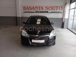 Negro Usado 2008 Opel Astra Enjoy Berlina | 5490 € (Un poco caro)