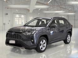 Gris Usado 2019 Toyota RAV4 Hybrid Business Edition SUV | 28.650 € (Precio justo)
