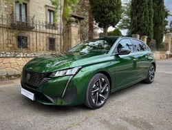 Verde Usado 2022 Peugeot 308 Allure Berlina | 28.500 €
