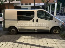 Gris / plata Usado 2021 Nissan Primastar Monovolumen | 9500 €