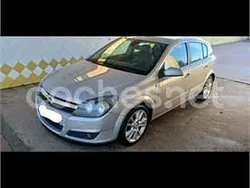Beige Usado 2005 Opel Astra Cosmo Berlina | 2300 € (Precio justo)