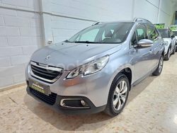 Gris / plata Usado 2014 Peugeot 2008 Active SUV | 6800 € (Precio justo)