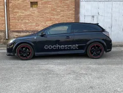 Negro Usado 2007 Opel Astra GTC Sport Berlina | 2500 € (Buen precio)