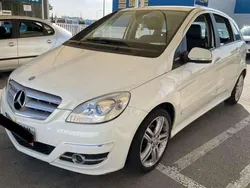 Blanco Usado 2010 Mercedes B160 Monovolumen | 9990 € (Precio justo)
